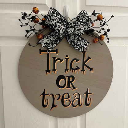 Light up Halloween Door Hanger, Trick Or Treat Door Sign, Light Up Halloween Door Sign, Halloween Wall Decor, Trick Or Treat Wreath